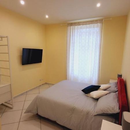 La Casa Di Bruno Suites Неаполь Экстерьер фото